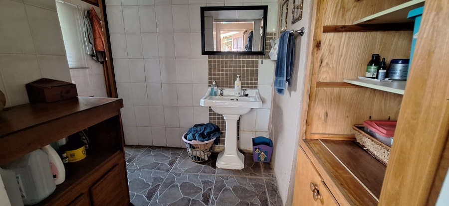 6 Bedroom Property for Sale in Rustenburg Rural North West